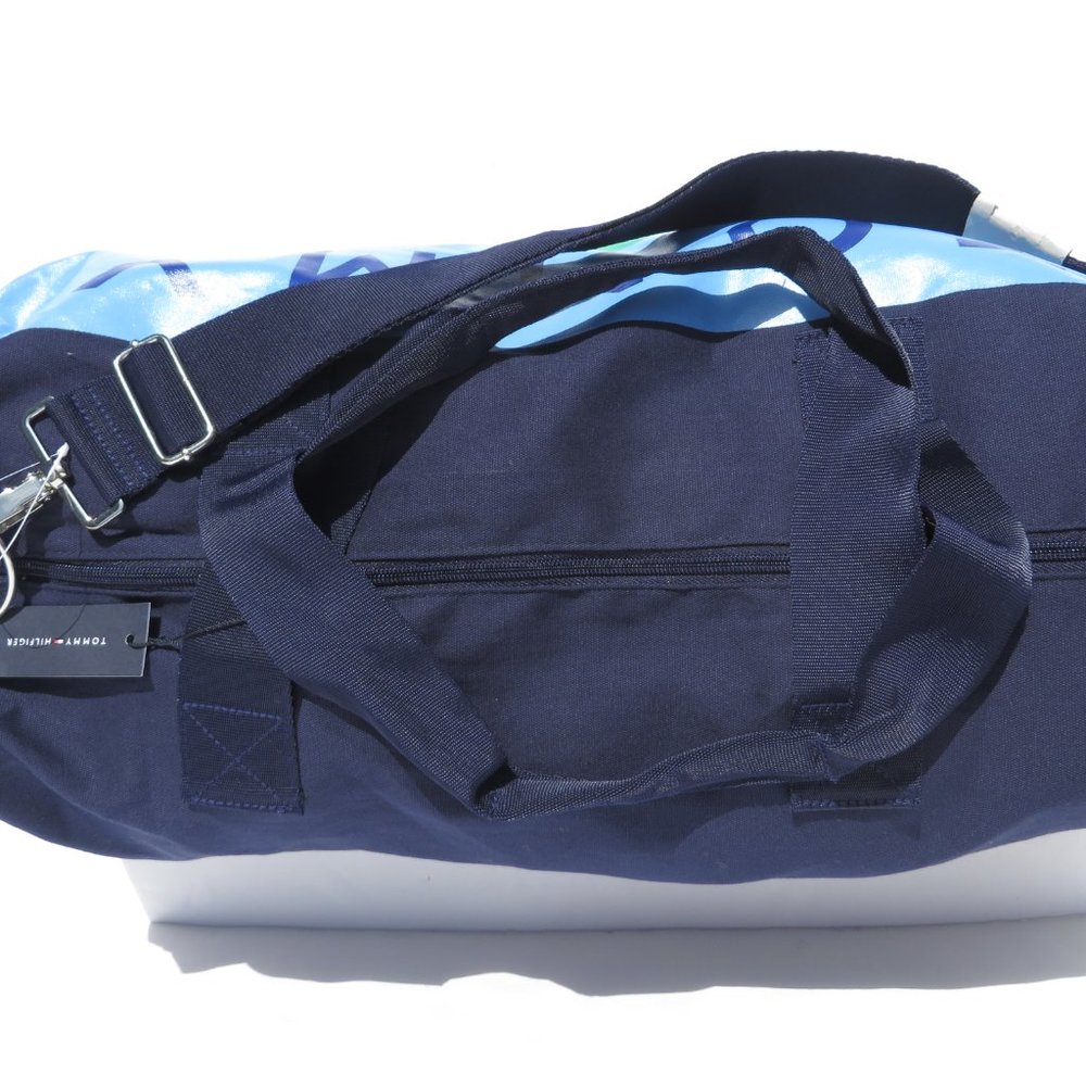 Tommy Hilfiger Large Gym Bag Duffle Navy Blue NEW - Picture 9 of 12